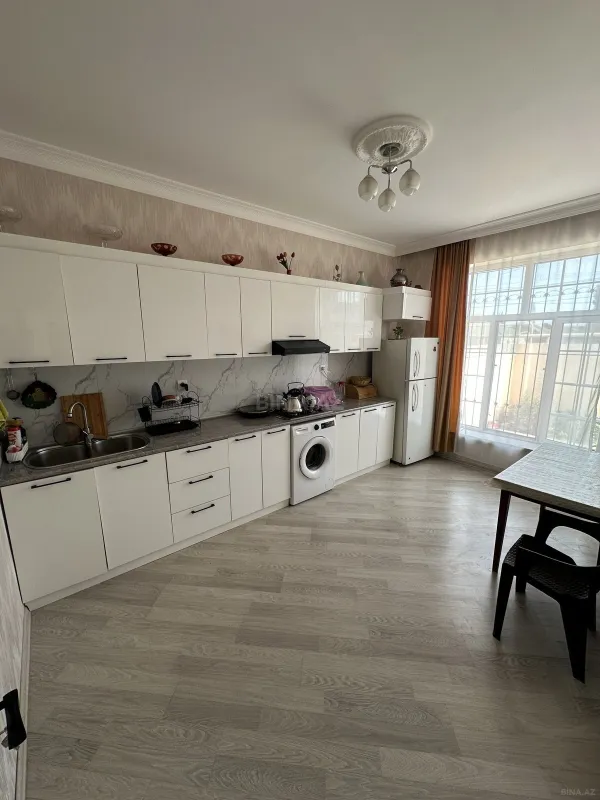 Satılır 4 otaqlı həyət evi 100 m²