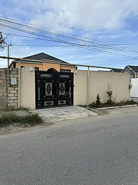 Satılır 4 otaqlı həyət evi 100 m²