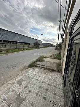 Satılır 4 otaqlı həyət evi 100 m²