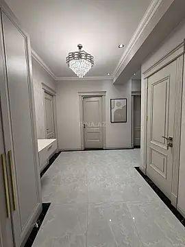 Satılır 3 otaqlı mənzil 138 m²