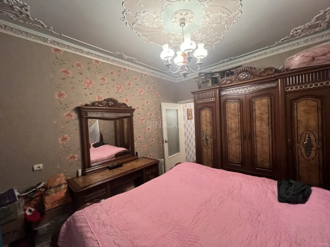 Satılır 2 otaqlı mənzil 60 m²