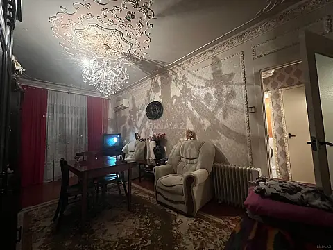 Satılır 2 otaqlı mənzil 60 m²