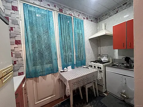 Satılır 2 otaqlı mənzil 60 m²