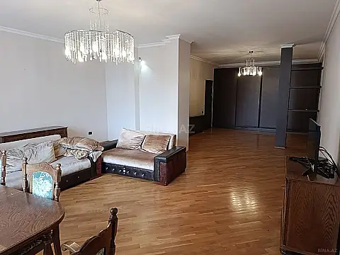 Kirayə verilir 3 otaqlı mənzil 169 m²