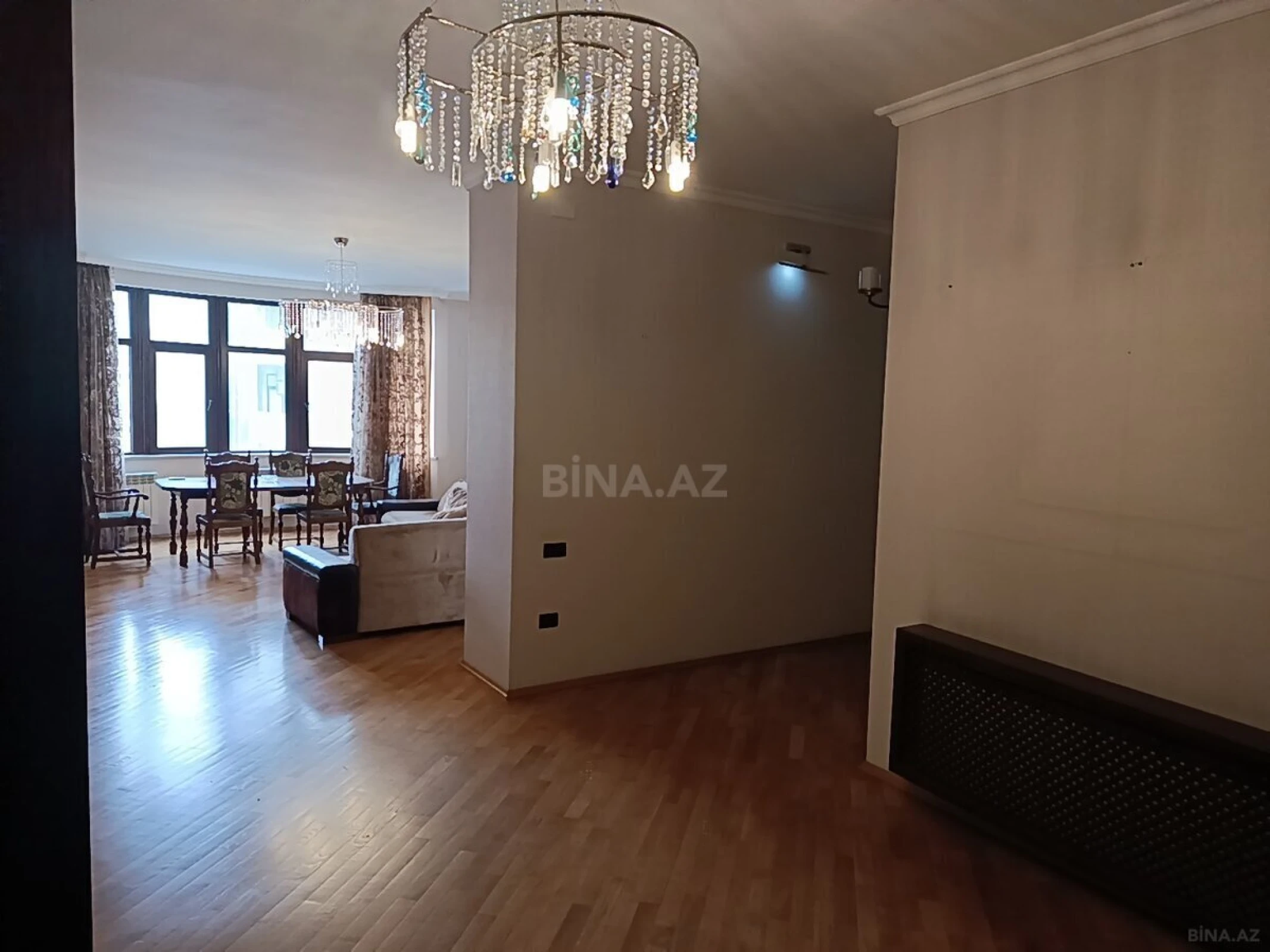 Kirayə verilir 3 otaqlı mənzil 169 m²