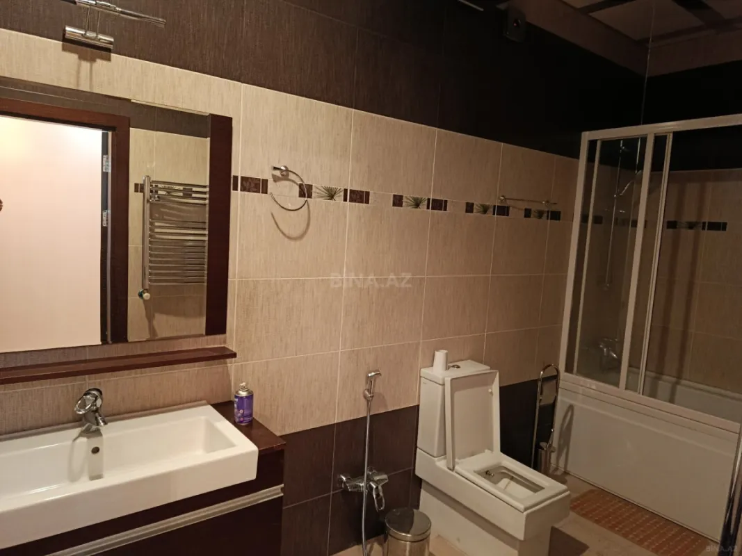 Kirayə verilir 3 otaqlı mənzil 169 m²