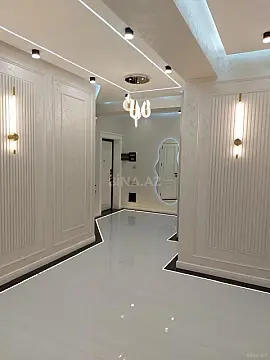 Satılır 4 otaqlı mənzil 141 m²
