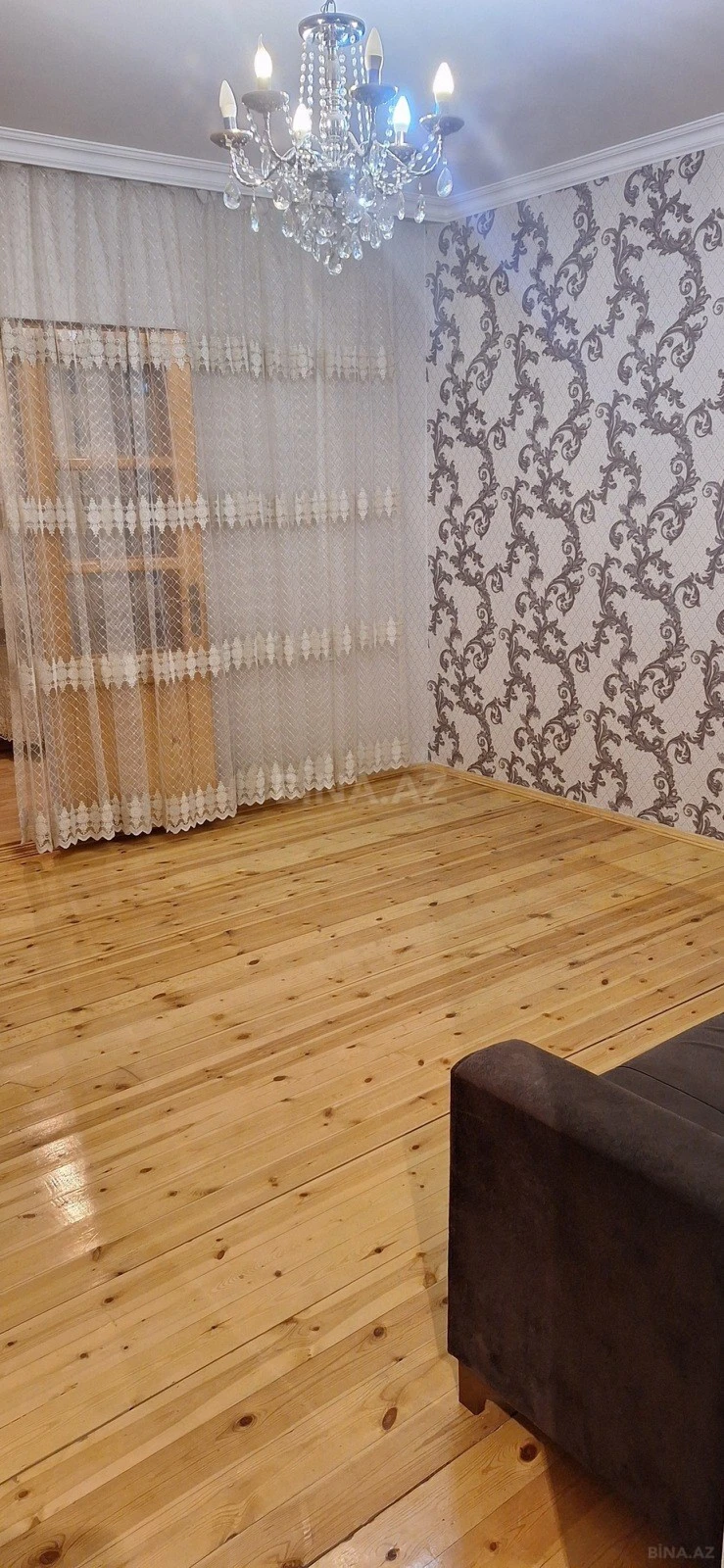 Kirayə verilir 2 otaqlı mənzil 70 m²