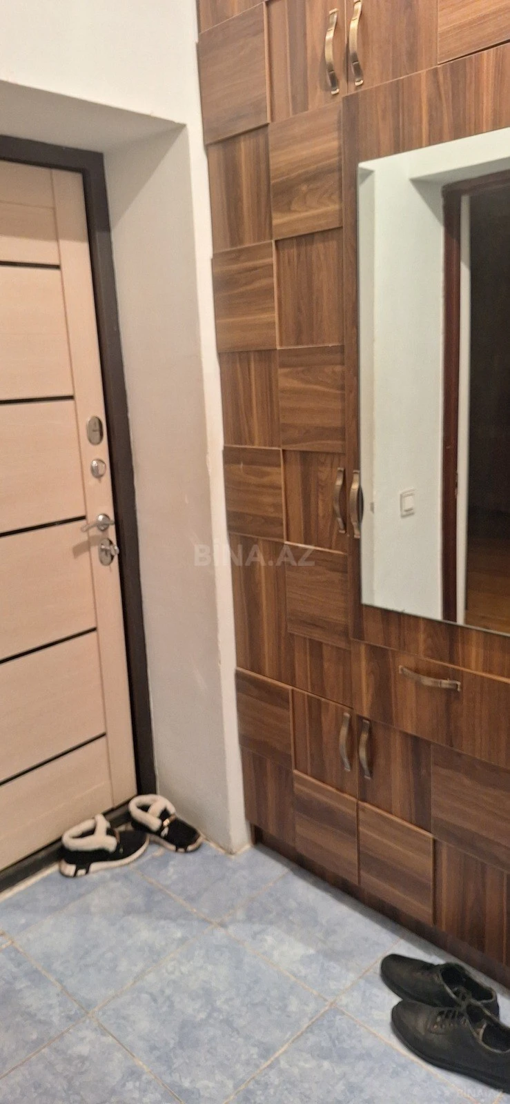 Kirayə verilir 2 otaqlı mənzil 70 m²