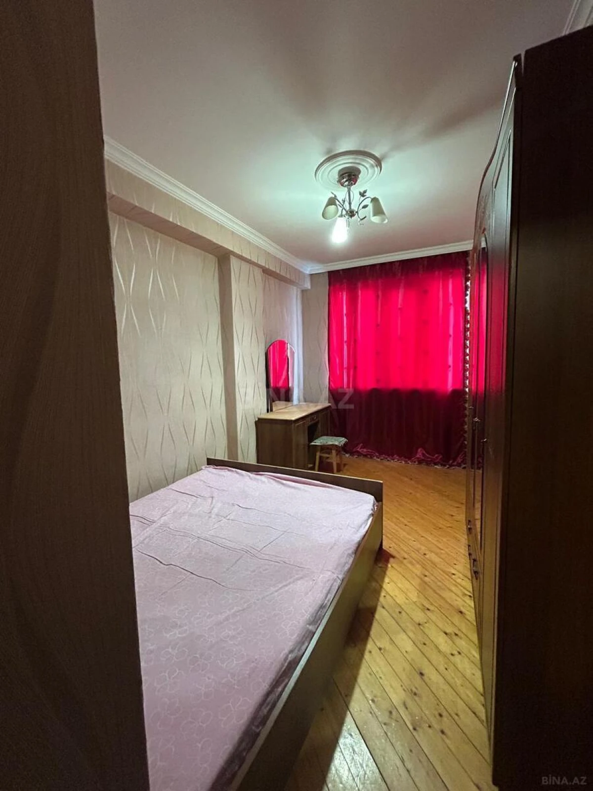 Satılır 2 otaqlı mənzil 70 m²