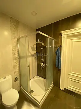 Satılır 4 otaqlı mənzil 123.7 m²