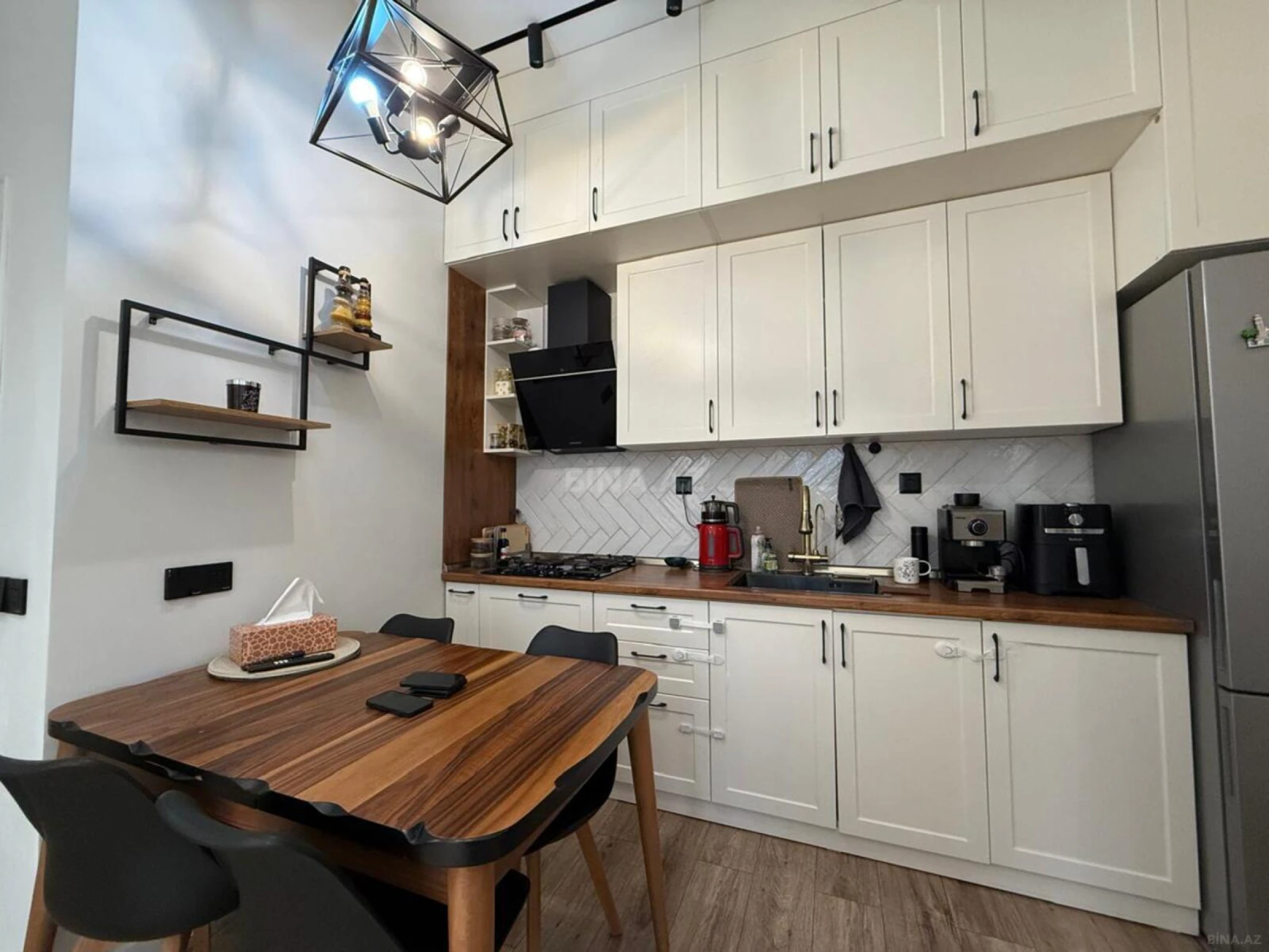 Satılır 3 otaqlı mənzil 68 m²