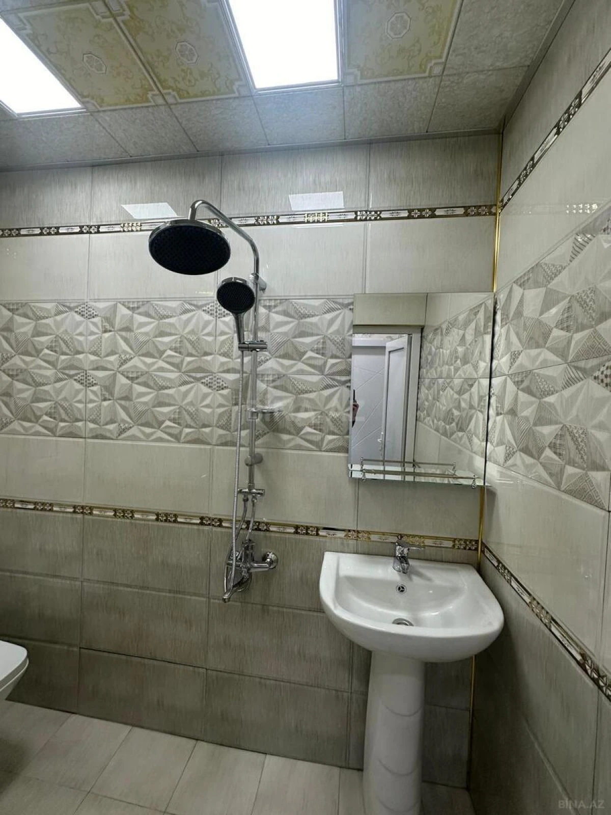 Satılır 2 otaqlı mənzil 45 m²