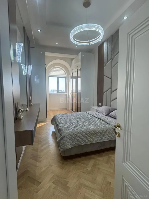 Kirayə verilir 2 otaqlı mənzil 65 m²