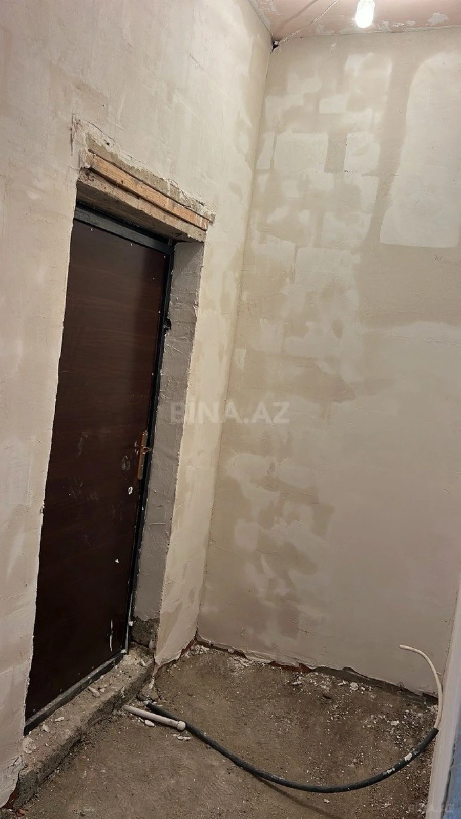 Satılır 2 otaqlı mənzil 68 m²