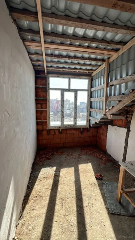 Satılır 2 otaqlı mənzil 68 m²