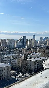 Satılır 2 otaqlı mənzil 68 m²