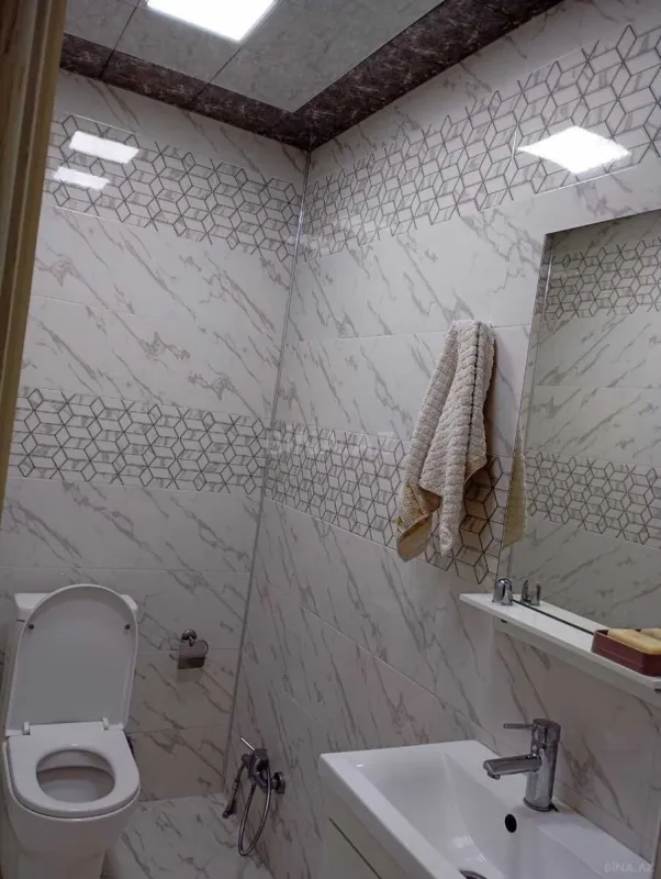 Kirayə verilir 2 otaqlı mənzil 80 m²