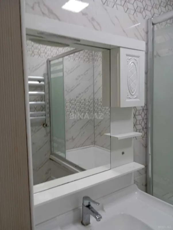 Kirayə verilir 2 otaqlı mənzil 80 m²