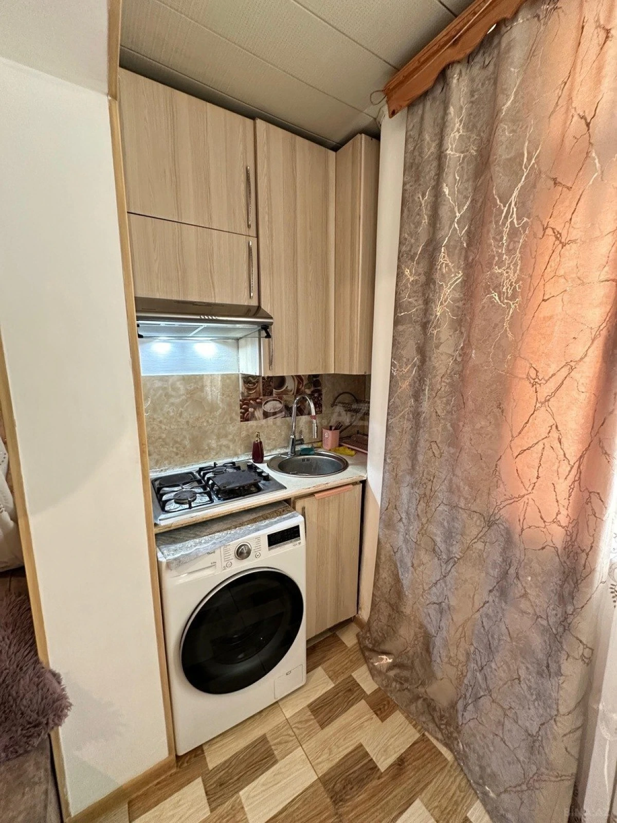 Satılır 1 otaqlı mənzil 38 m²