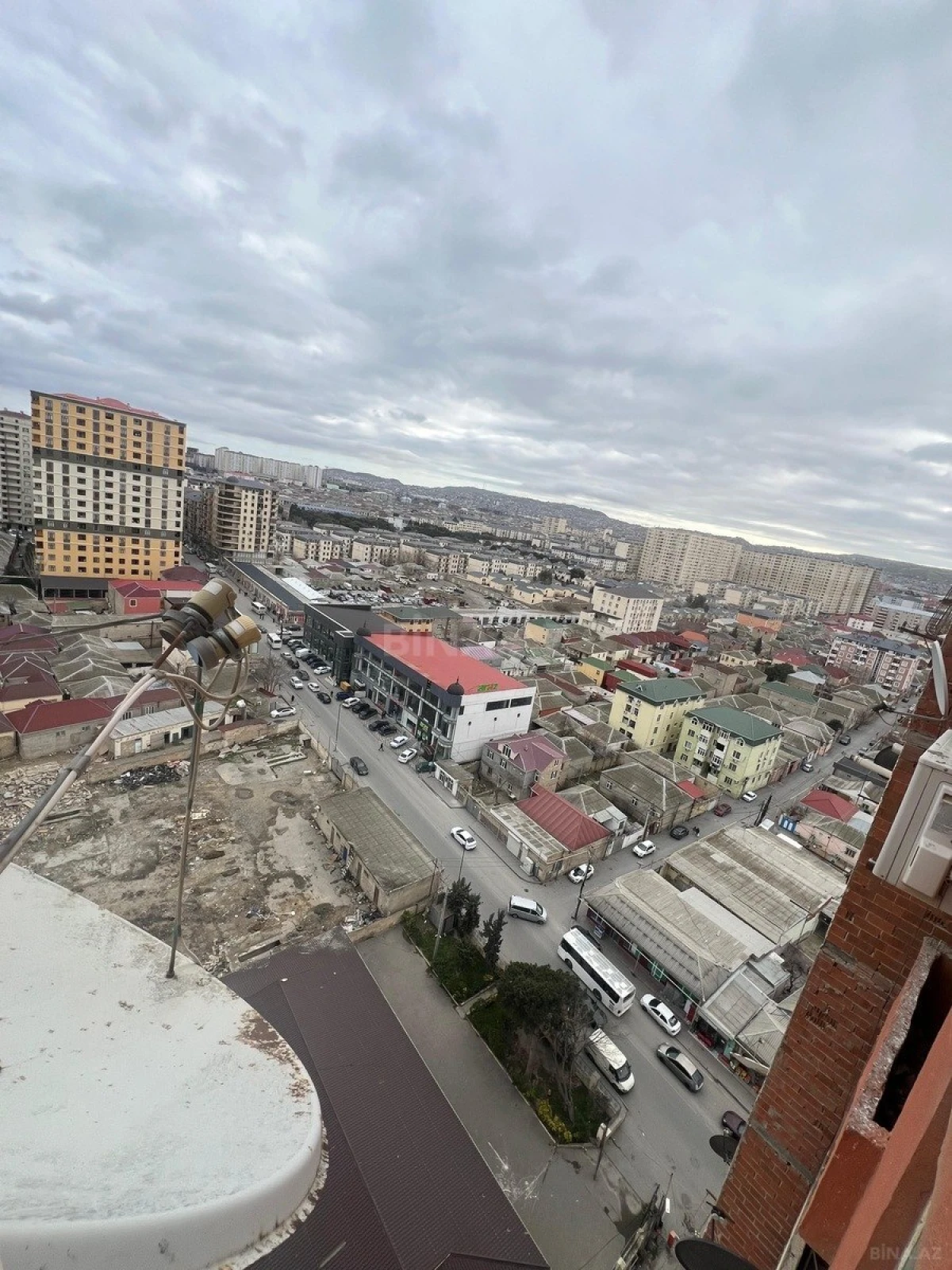 Satılır 3 otaqlı mənzil 90 m²