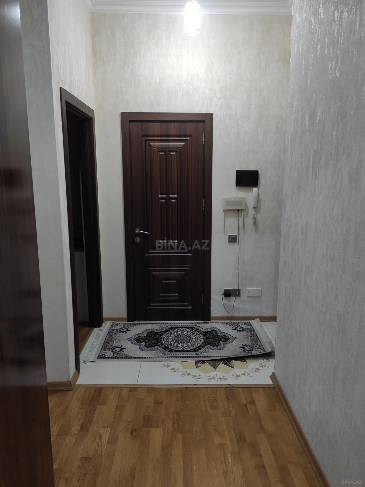 Satılır 2 otaqlı mənzil 64 m²