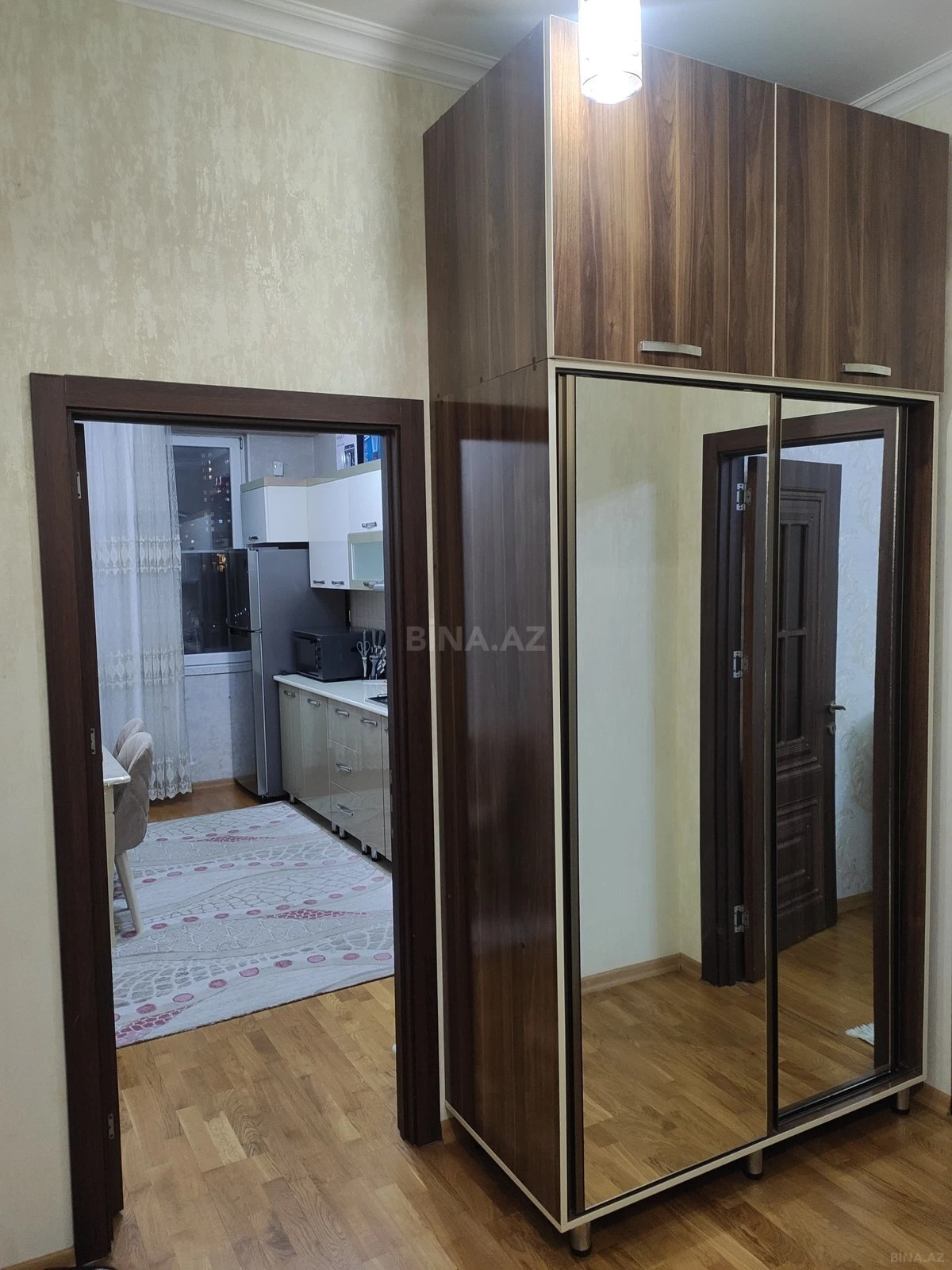 Satılır 2 otaqlı mənzil 64 m²