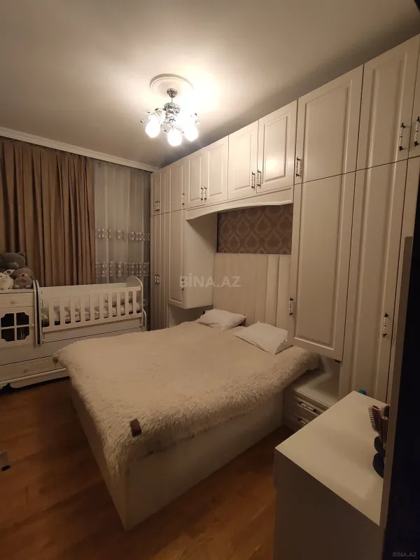 Satılır 2 otaqlı mənzil 64 m²