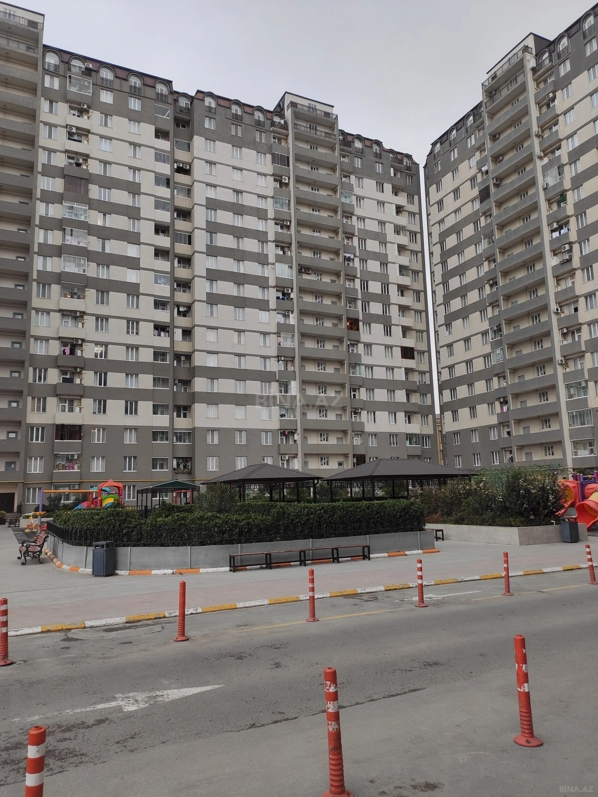 Satılır 2 otaqlı mənzil 64 m²