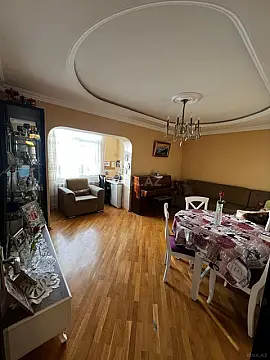 Satılır 2 otaqlı mənzil 65 m²