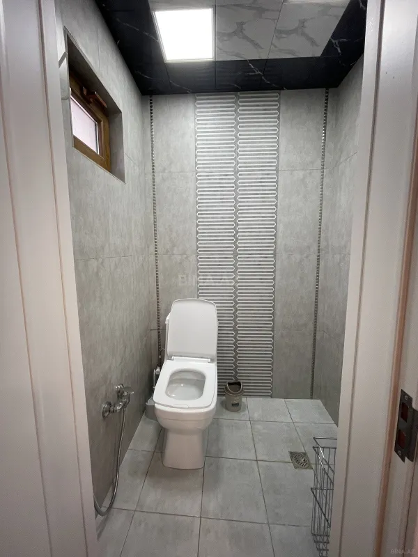 Satılır 4 otaqlı həyət evi 200 m²