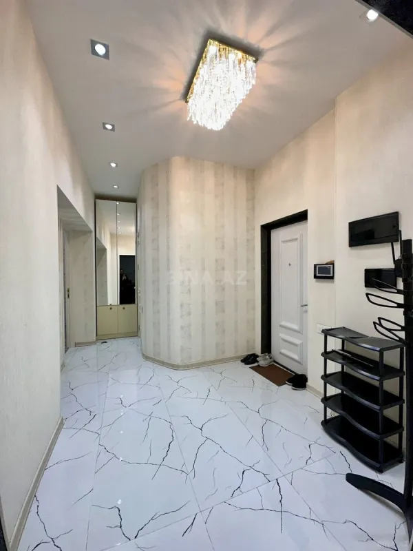 Kirayə verilir 3 otaqlı mənzil 110 m²