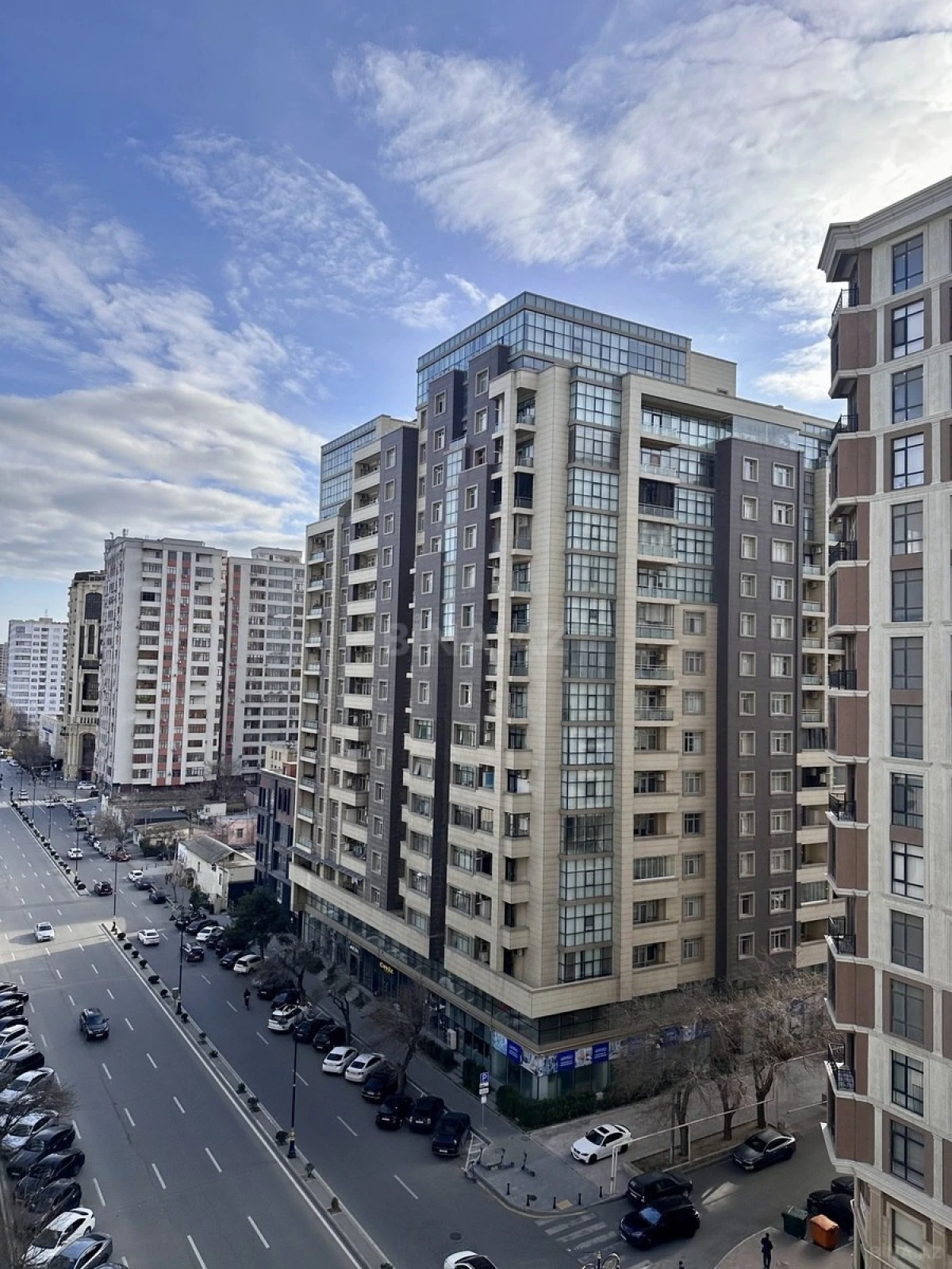 Kirayə verilir 3 otaqlı mənzil 110 m²