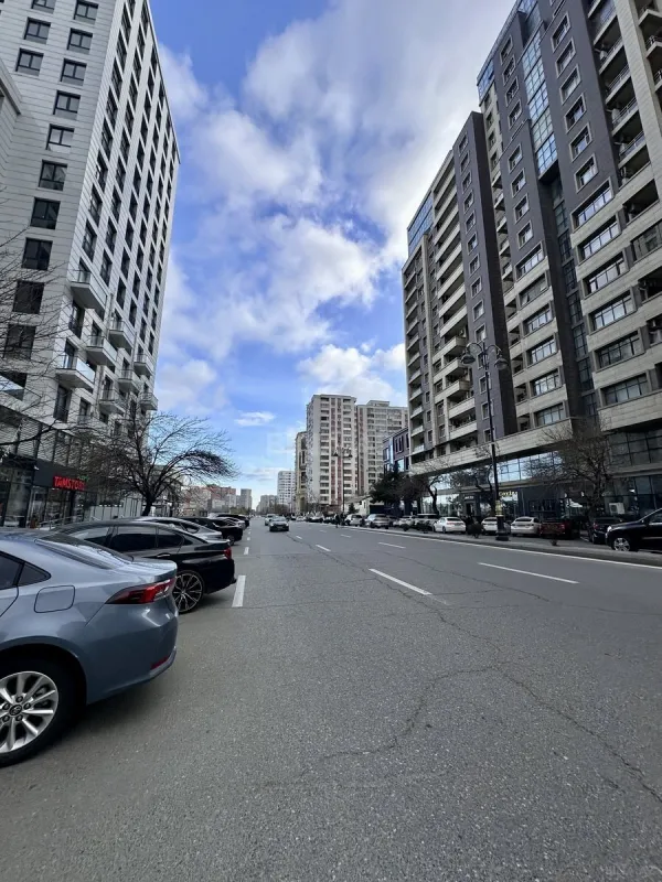 Kirayə verilir 3 otaqlı mənzil 110 m²