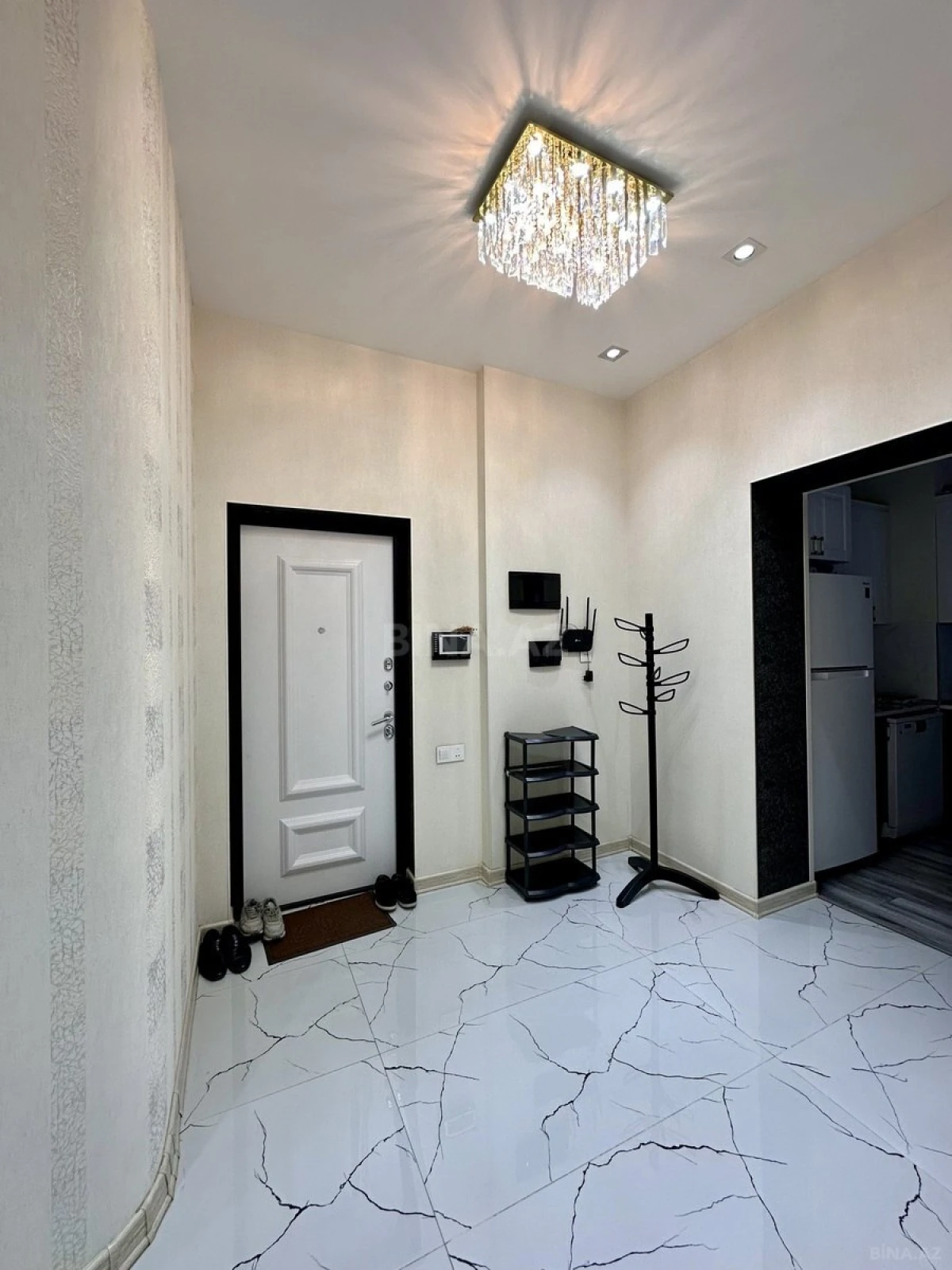 Kirayə verilir 3 otaqlı mənzil 110 m²