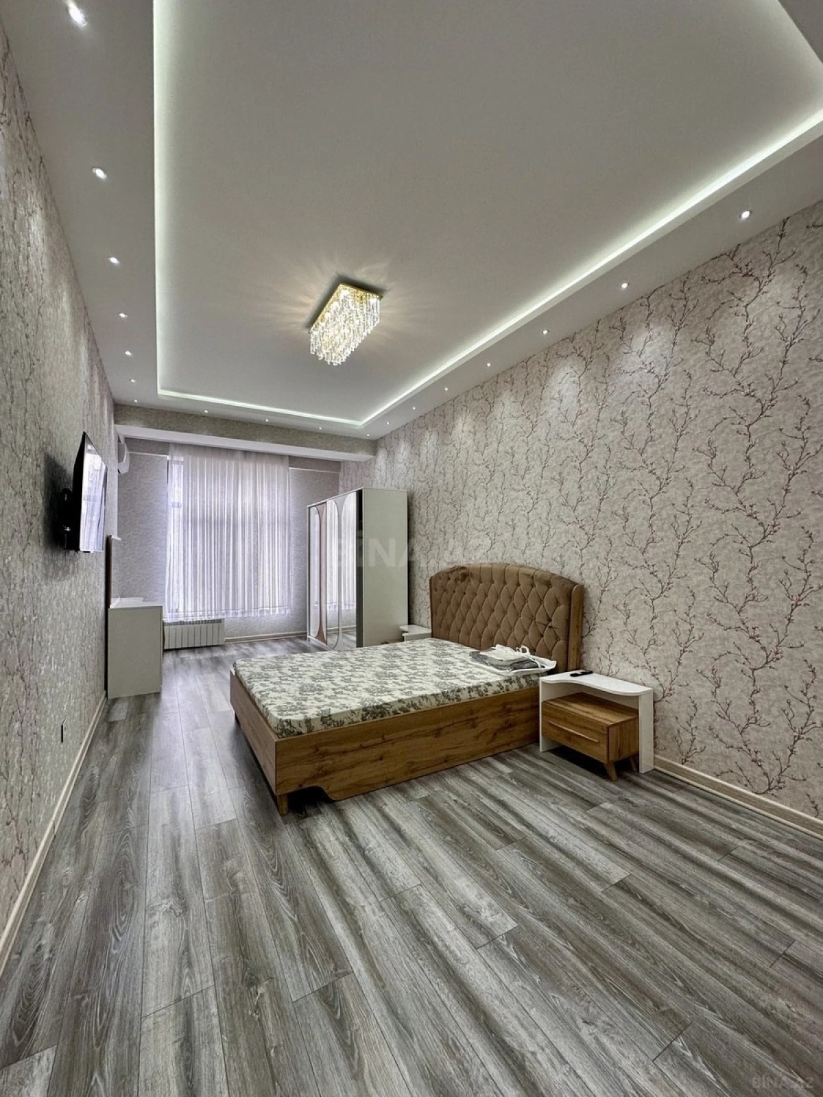 Kirayə verilir 3 otaqlı mənzil 110 m²