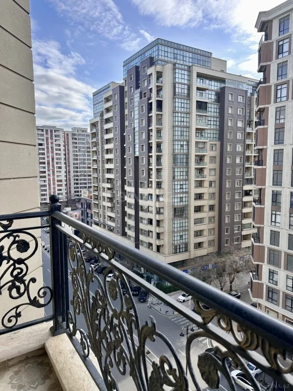 Kirayə verilir 3 otaqlı mənzil 110 m²