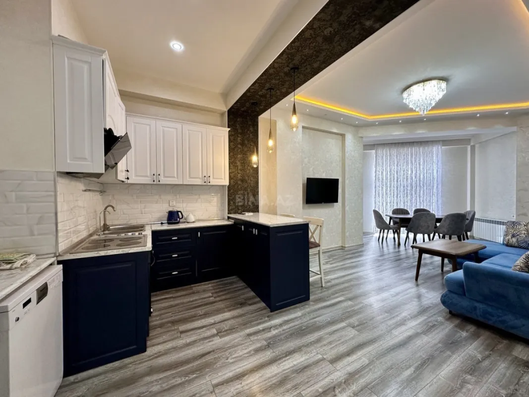 Kirayə verilir 3 otaqlı mənzil 110 m²