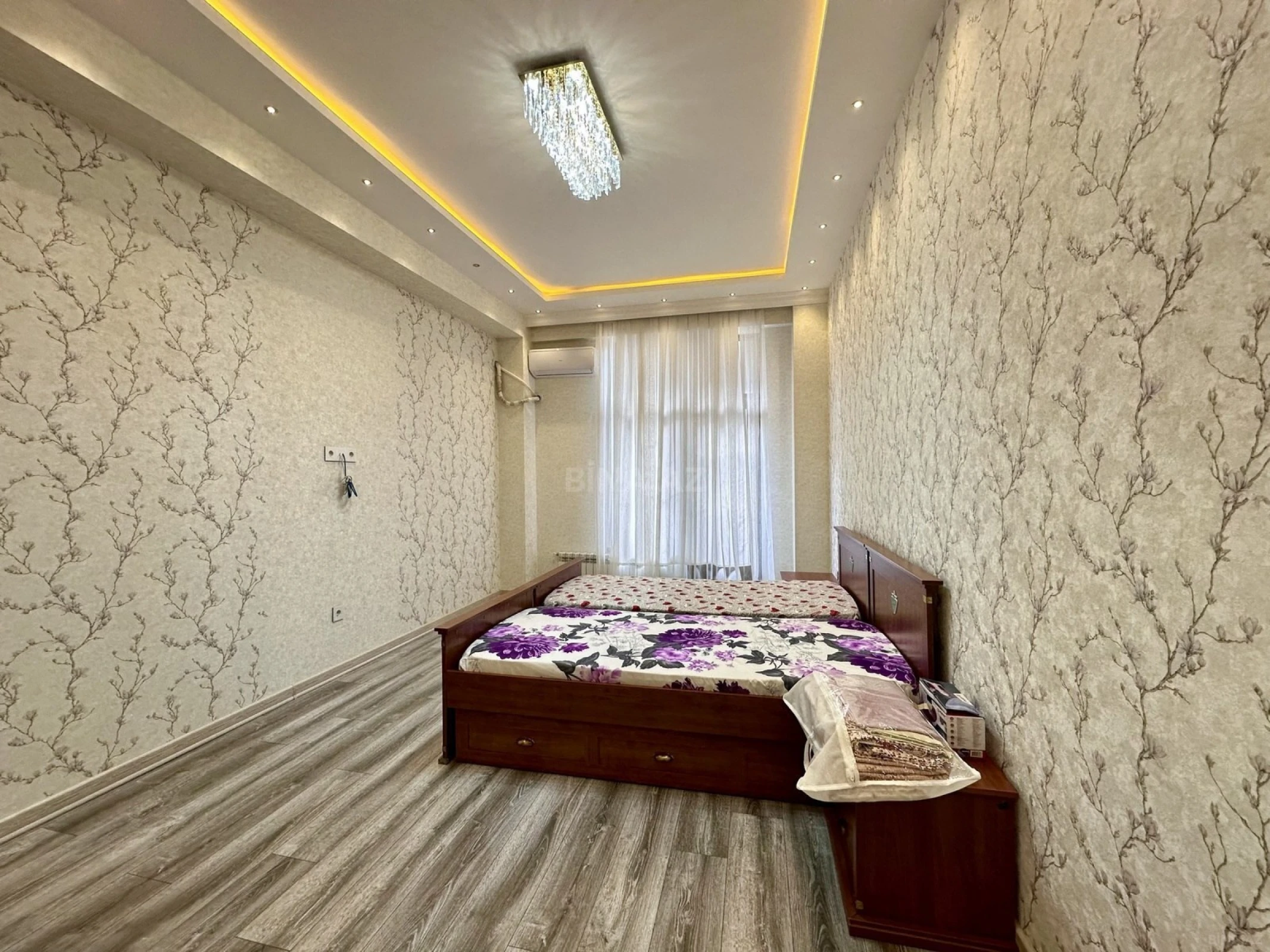 Kirayə verilir 3 otaqlı mənzil 110 m²