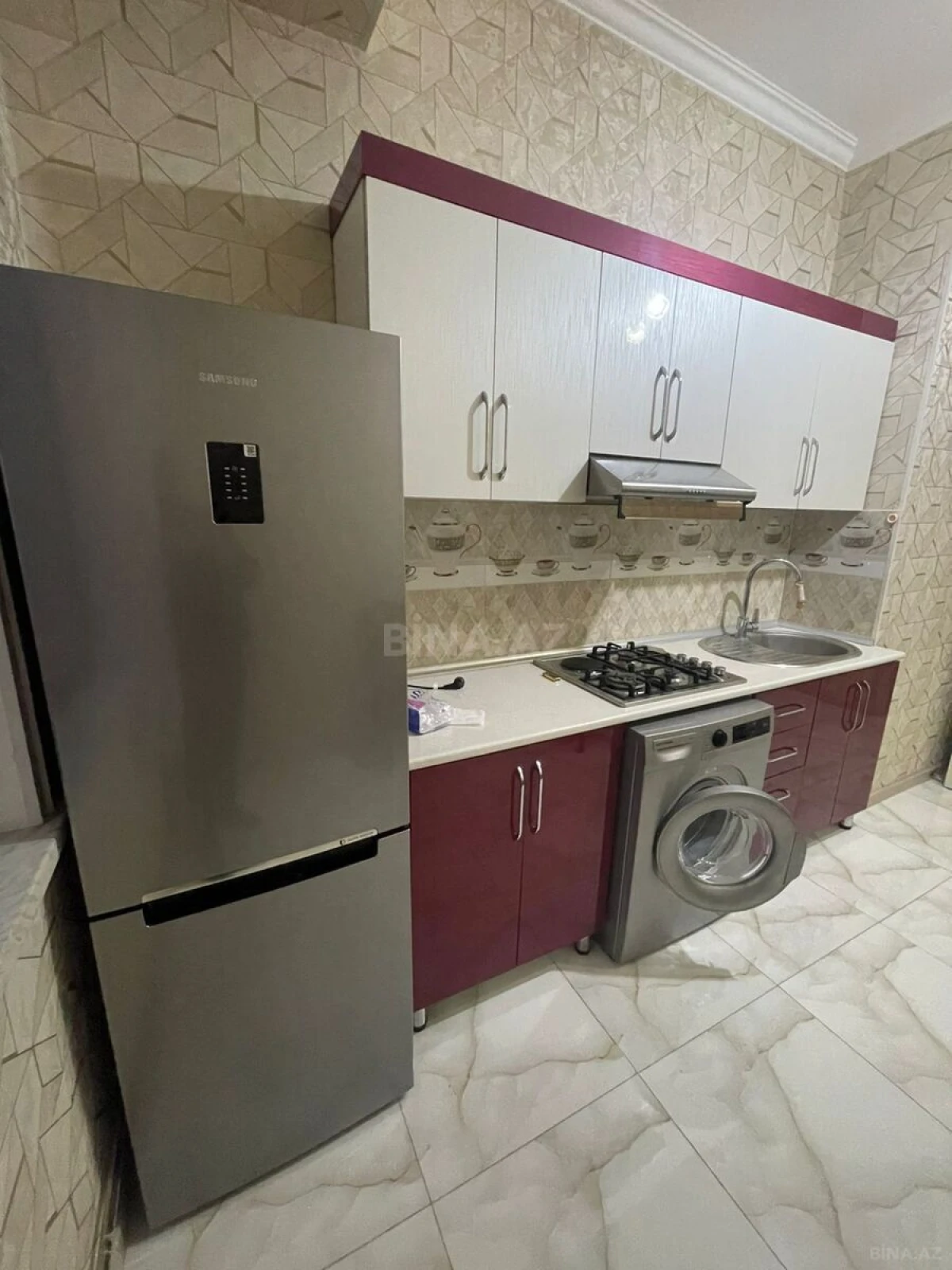 Kirayə verilir 2 otaqlı mənzil 80 m²