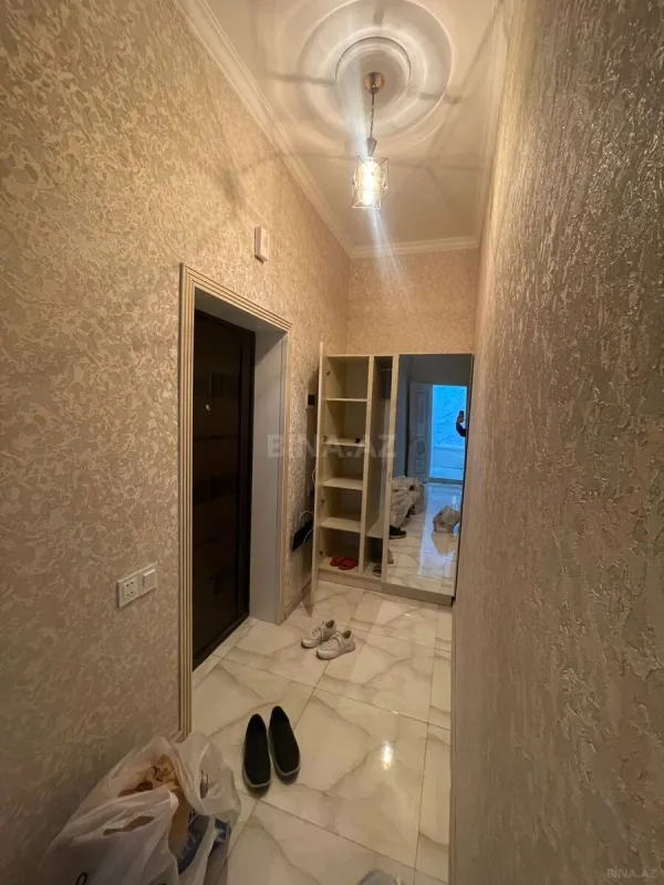 Kirayə verilir 2 otaqlı mənzil 80 m²