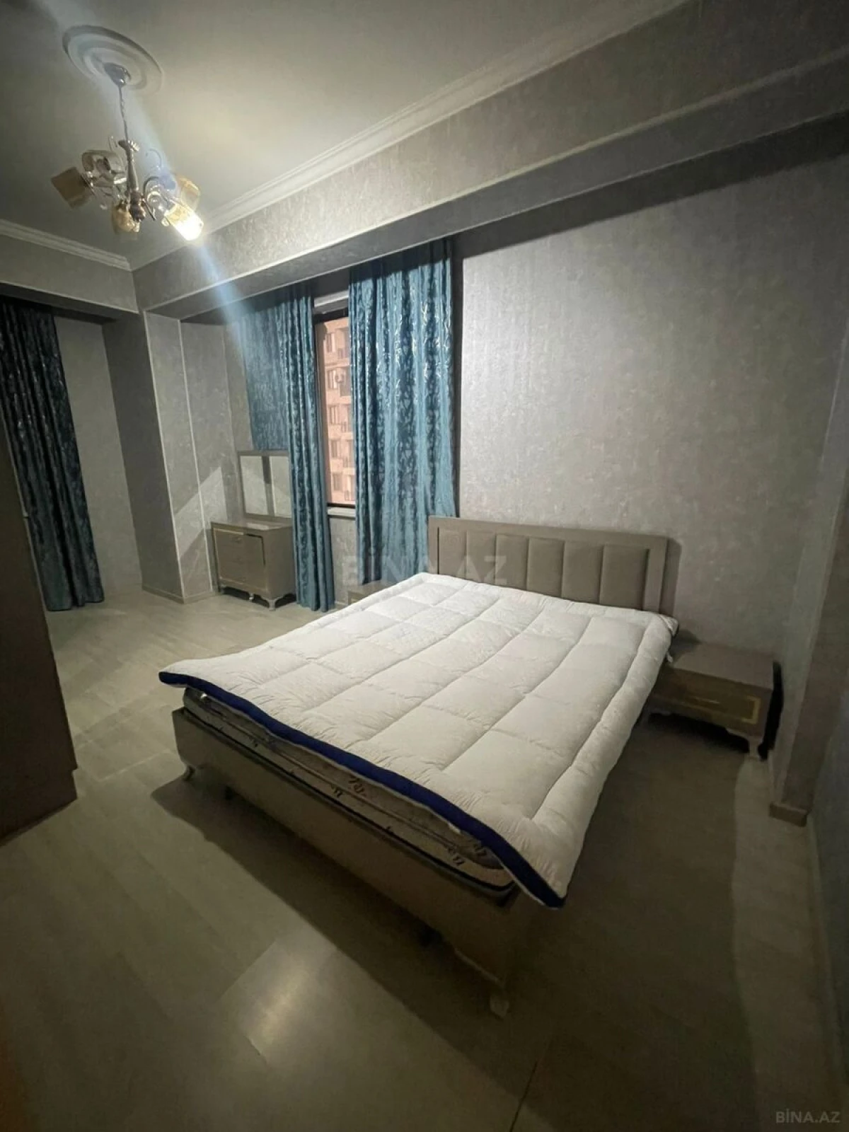 Kirayə verilir 2 otaqlı mənzil 80 m²