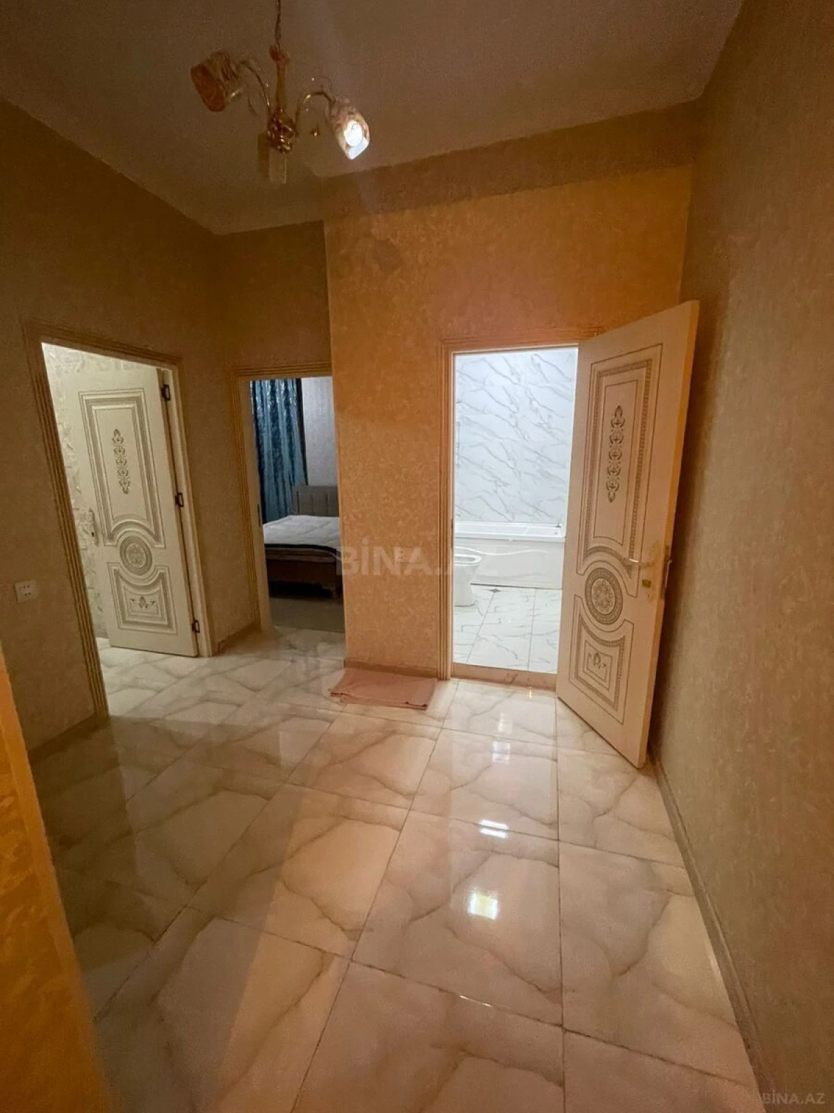 Kirayə verilir 2 otaqlı mənzil 80 m²