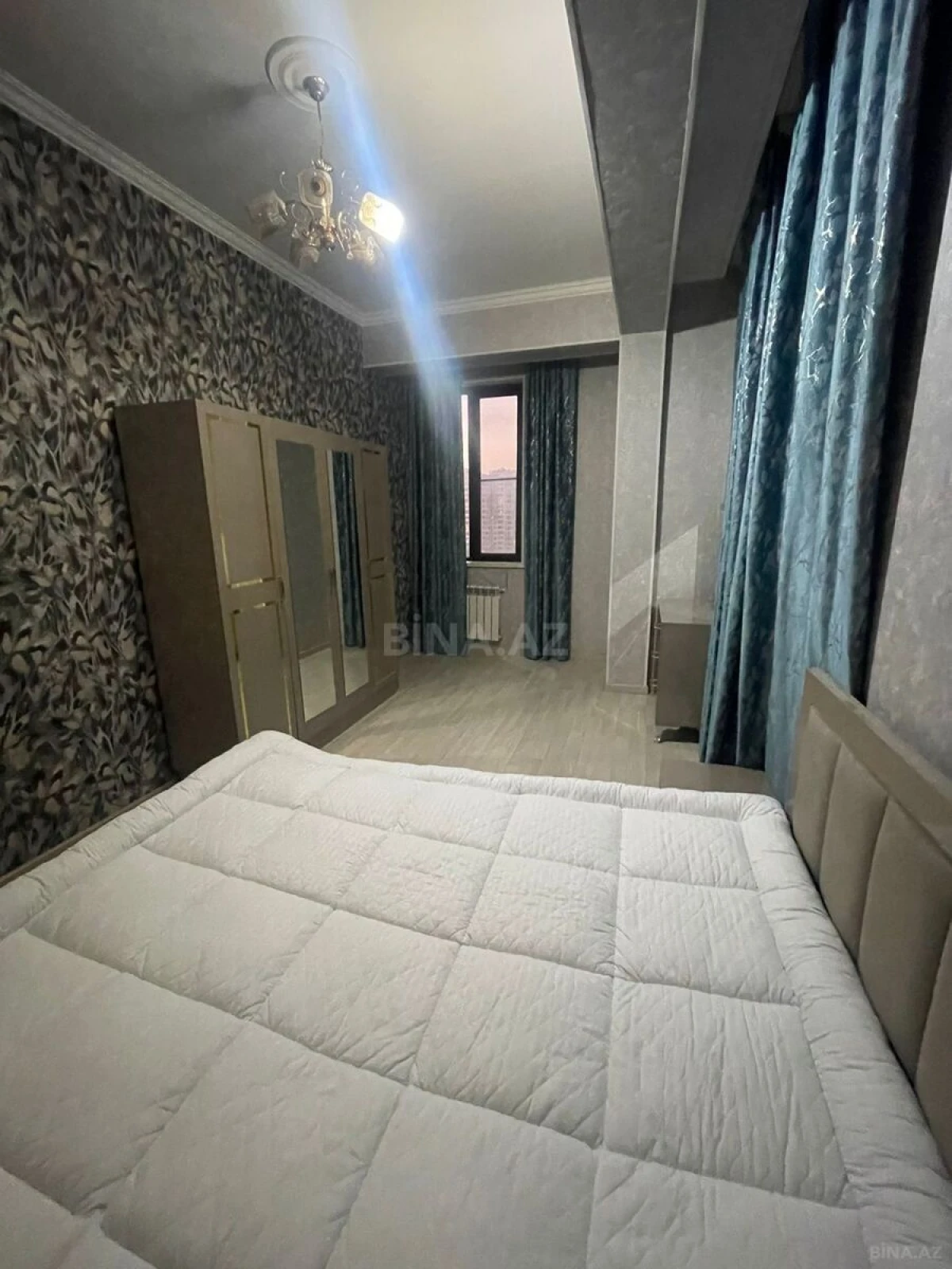 Kirayə verilir 2 otaqlı mənzil 80 m²