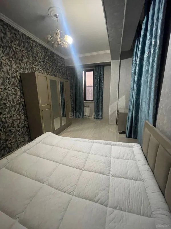 Kirayə verilir 2 otaqlı mənzil 80 m²