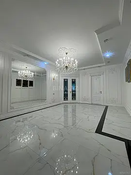 Satılır 3 otaqlı mənzil 181 m²