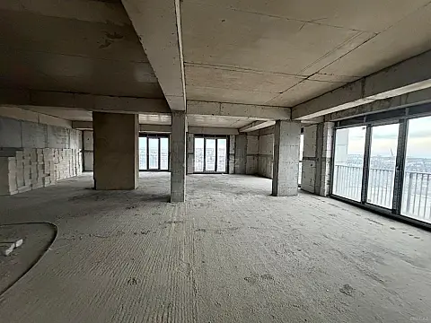 Satılır 3 otaqlı mənzil 126.2 m²