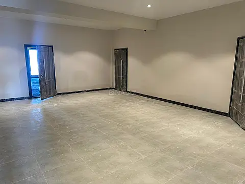 Satılır 3 otaqlı mənzil 202 m²