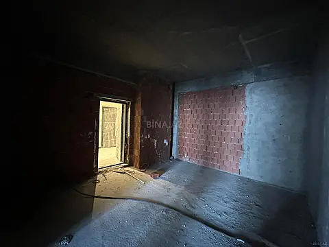 Satılır 3 otaqlı mənzil 202 m²