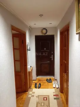 Satılır 4 otaqlı mənzil 100 m²